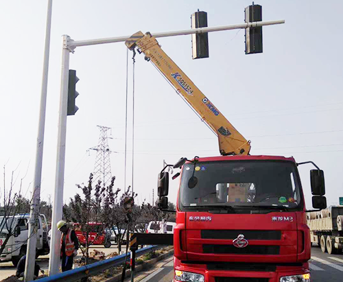 河南交通信號燈杆